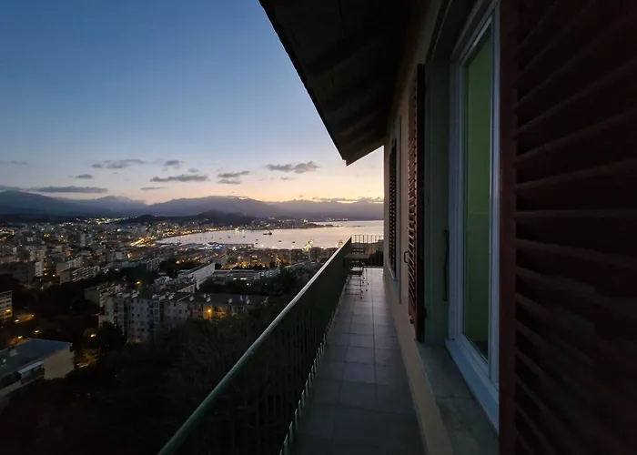 Villa Belvedere D\'Ajaccio, Villa Entiere Vue Mer Pour 2 A 10 Voyageurs