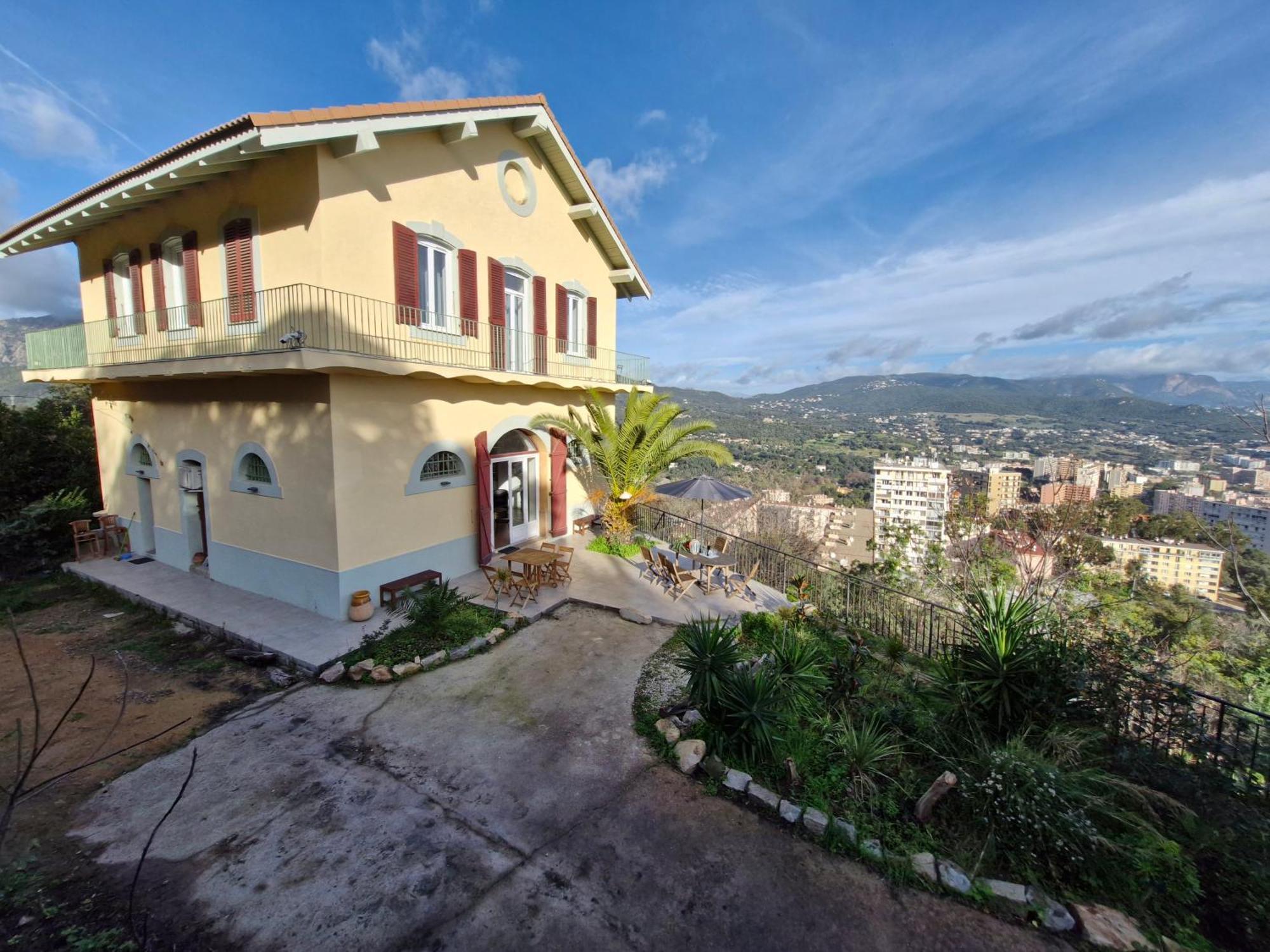 Belvedere D'ajaccio, Entiere Vue Pour 2 A 10 Voyageurs *