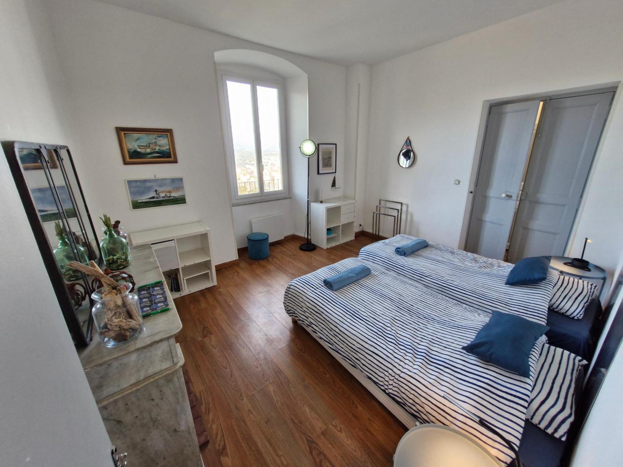 Villa Belvedere D'ajaccio, Entiere Vue Pour 2 A 10 Voyageurs